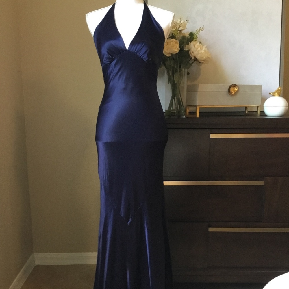 Midnight Hour! Sexy and Sleek Deep Blue Evening Dress